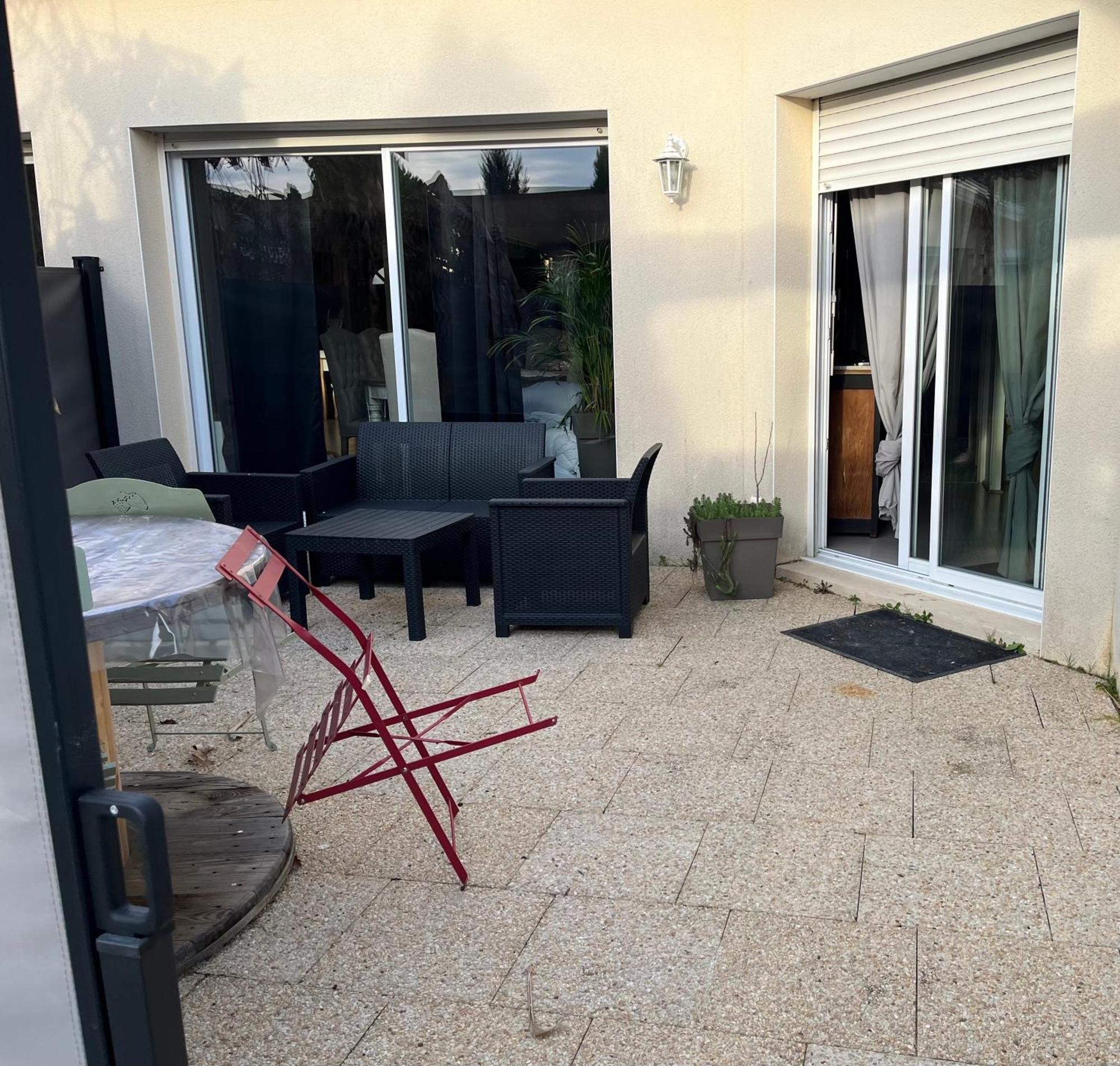 Charmant T2, Cl 3 Etoiles, 4 Lits, 4 Personnes Et 1Enfant, Parking Et Terrasse Saint-Sever  Exterior photo